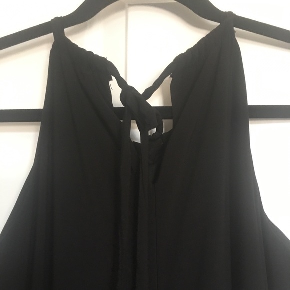 maxi dress flattering with back ties - Picture 3 of 4